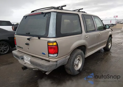 1996 Ford Explorer from USA, damaged, VIN 1FMDU34X3TZA32919